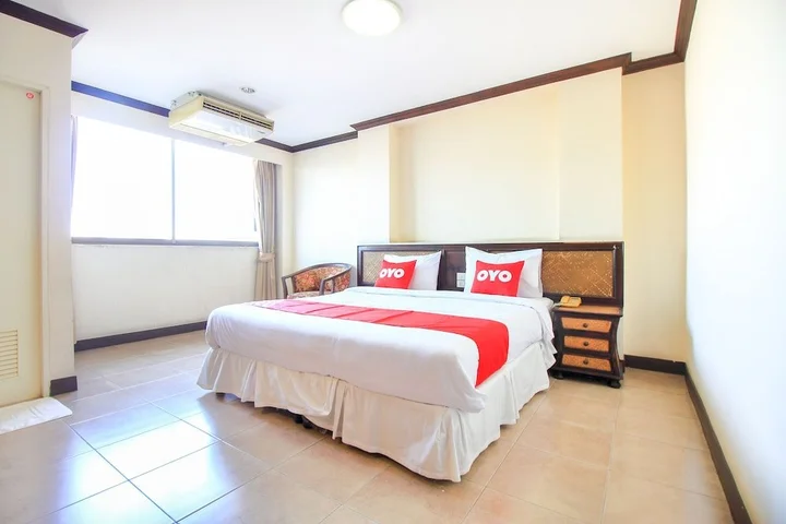 Банг Пхли: White Inn Hotel by OYO Rooms