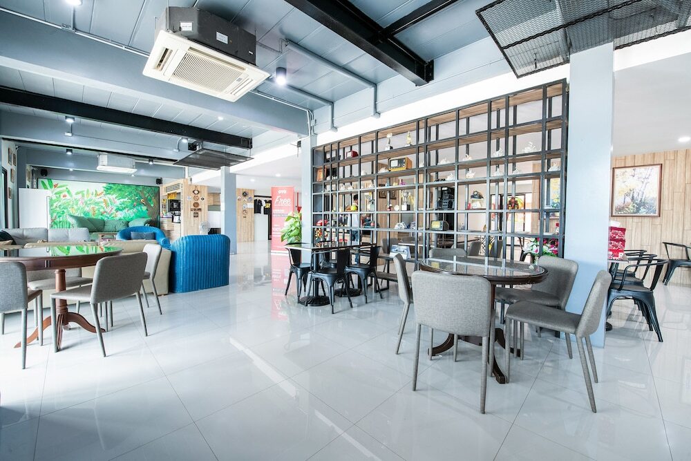 Саттахип: Sattahip 9 Boutique Hotel OYO Rooms