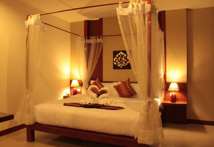 Кату: Patong Hemingway's Hotel