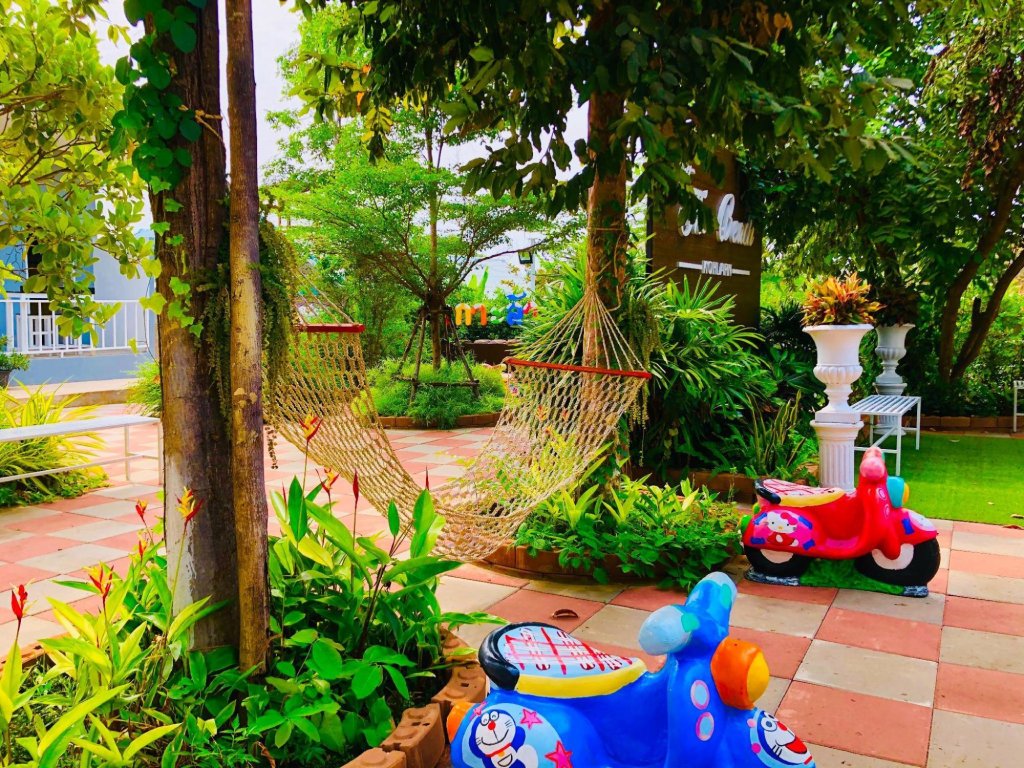carousel image 5