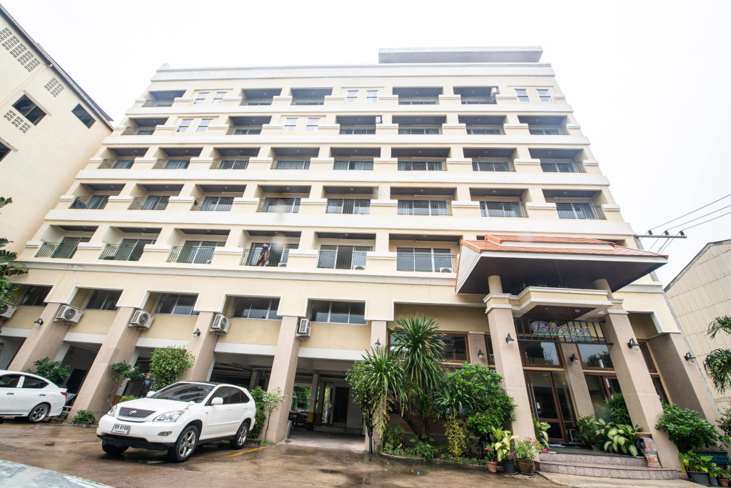 Паттайя: OYO 144 Piyada Residence Pattaya