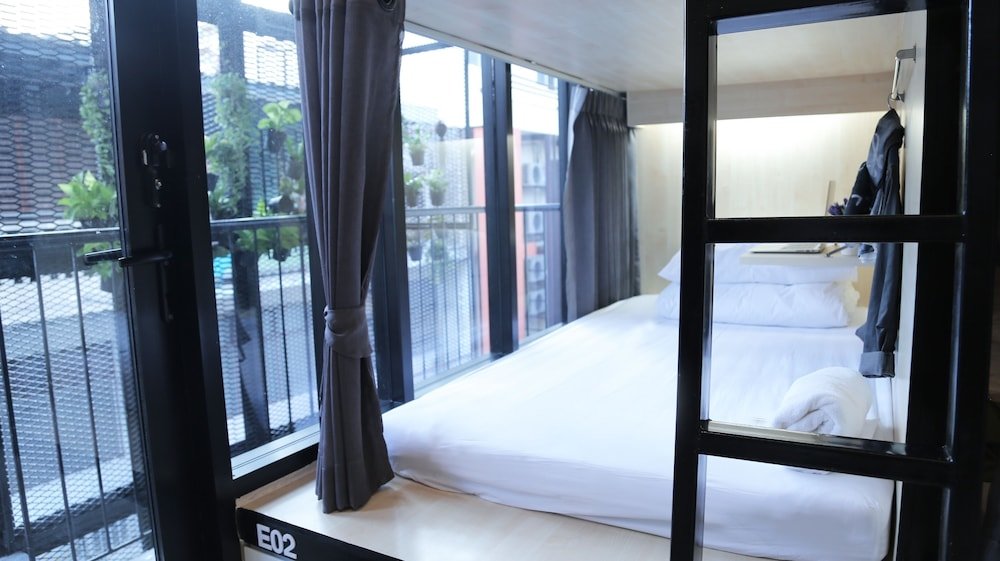Бангкок: LaMurr Sukhumvit41 (Hostel)