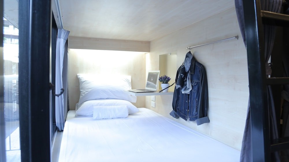 Бангкок: LaMurr Sukhumvit41 (Hostel)