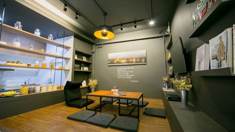 Бангкок: LaMurr Sukhumvit41 (Hostel)