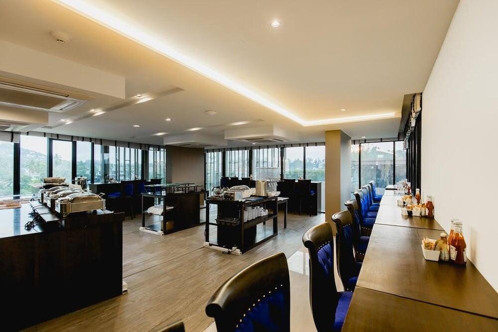 Тхаланг: The Aristo Resort 610