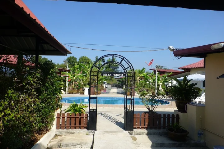 Бан-Мак-Хен: 1 Bedroom Pool Villa Tropical Fruit Garden Fast Wi-fi Smart Tv Home Cooking
