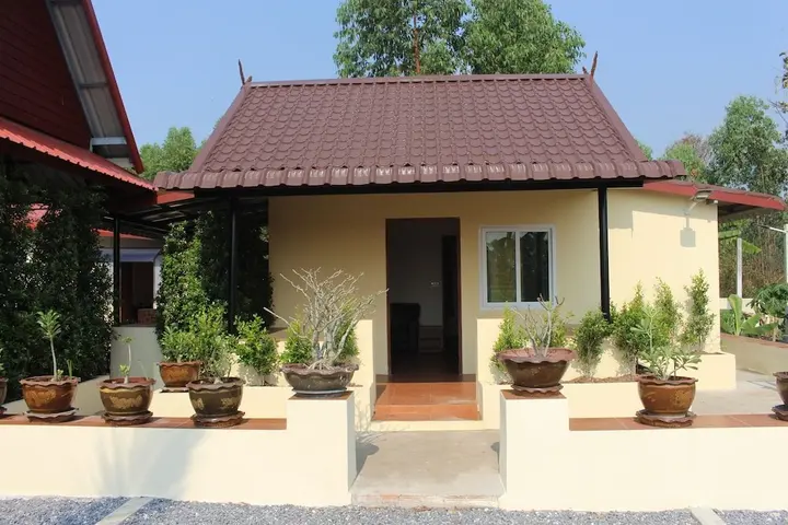 Бан-Мак-Хен: 1 Bedroom Pool Villa Tropical Fruit Garden Fast Wi-fi Smart Tv Home Cooking