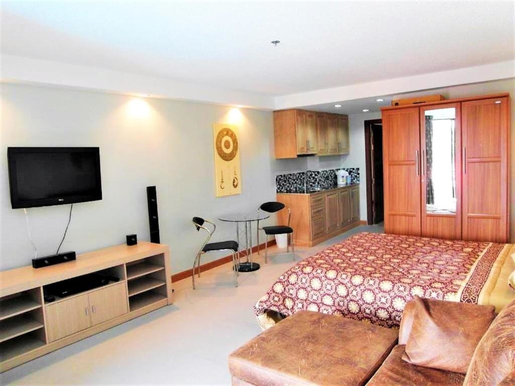 Паттайя: Swimming Pool View Spacious Studio 5 Min To Beach