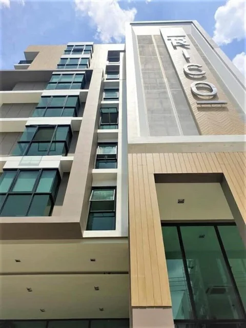 Бангкок: Rico Hotel Ratchadapisek 32