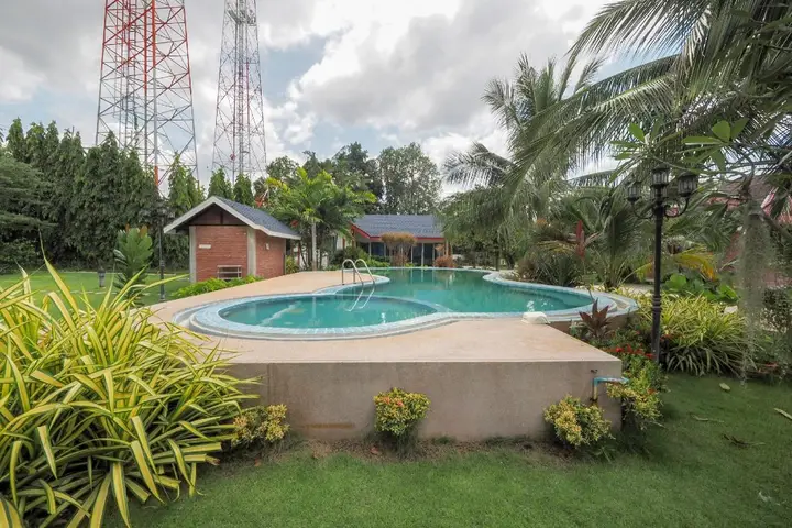 OYO 75339 Full Frame Resort (Vaccinated Staff) — фото 4