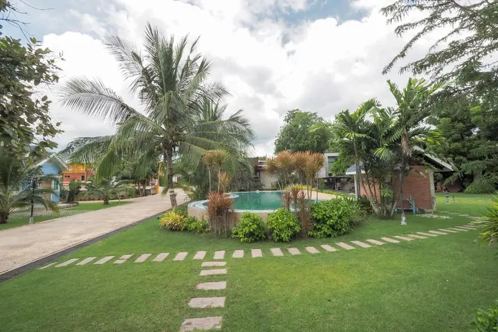 Дан-Макхам-Тиа: OYO 75339 Full Frame Resort (Vaccinated Staff)