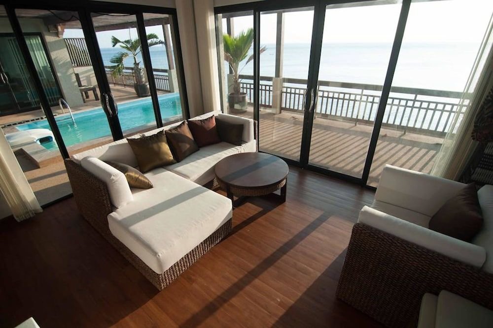 Penn Sunset Villa with Pool 10A — фото 1
