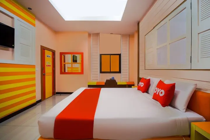 Сирача: Phadaeng Hotel by OYO Rooms