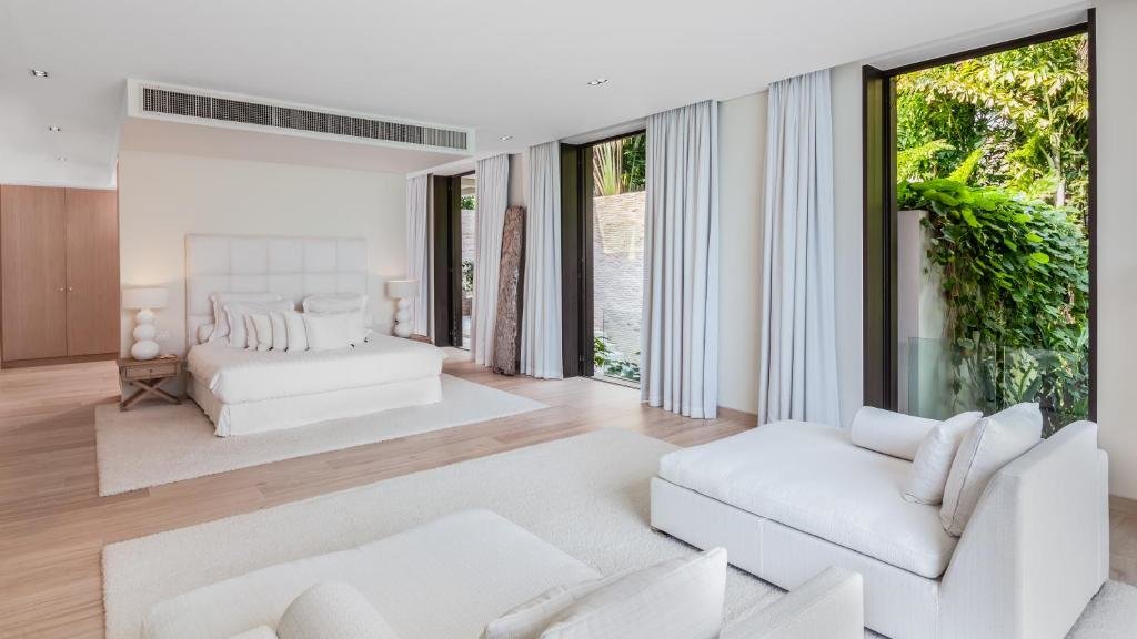 Тхаланг: Villa Vikasa