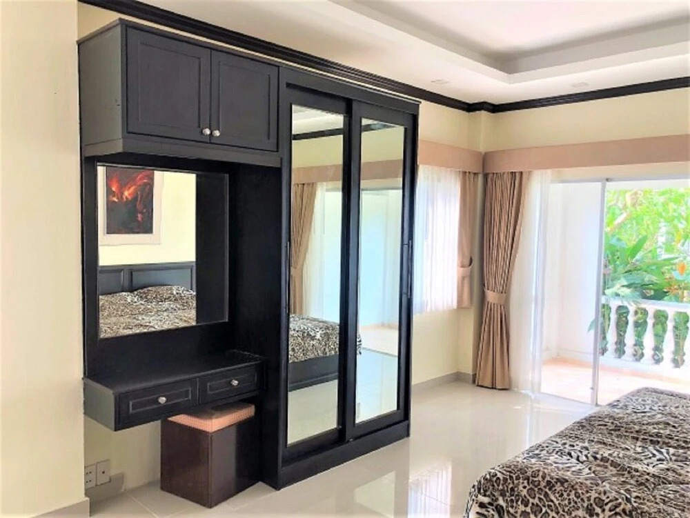 Паттайя: Large Ground Floor Studio at Baan Suan Lalana