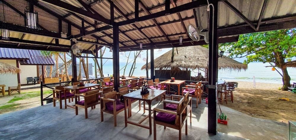 Harry's Sunset Klong Nin Beach — фото 4