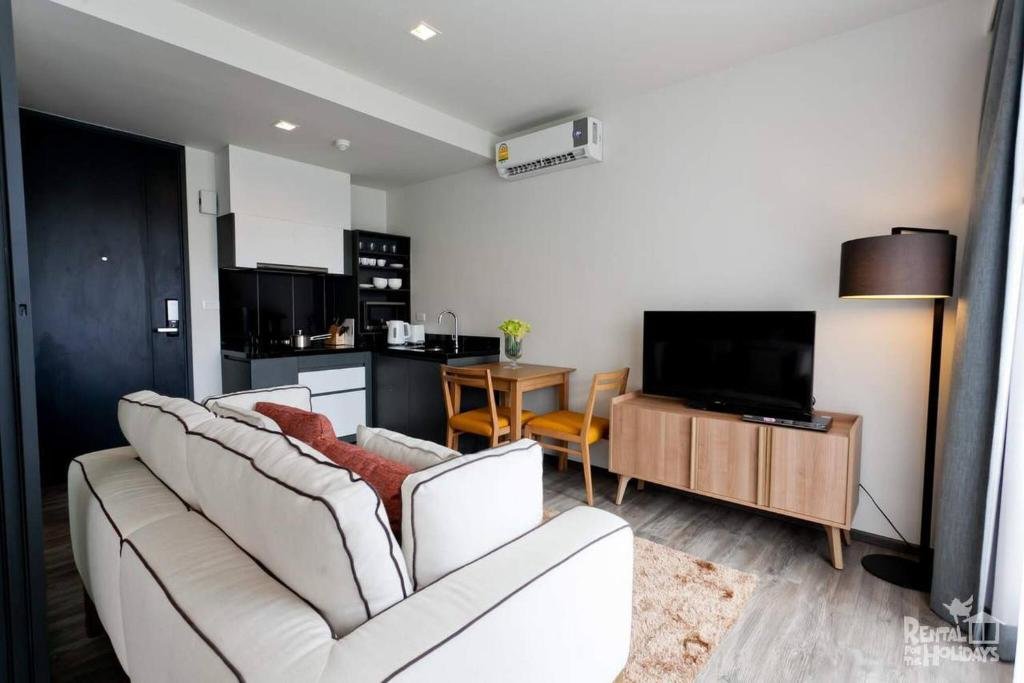 Кату: Modern 1 Br Wifi Pool Walk To Patong Beach