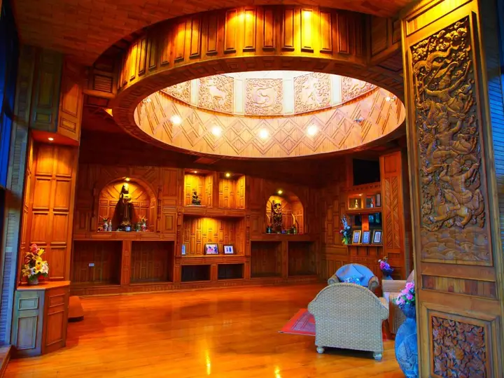 carousel image 1