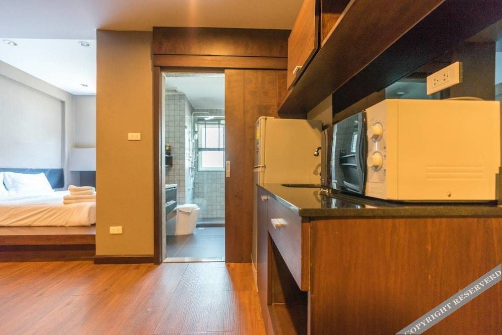 Паттайя: Escape Inn