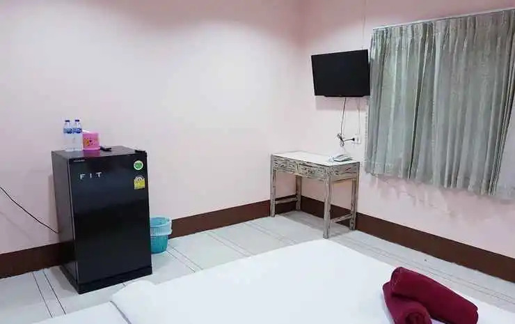 Хатъяй: JR Guest House