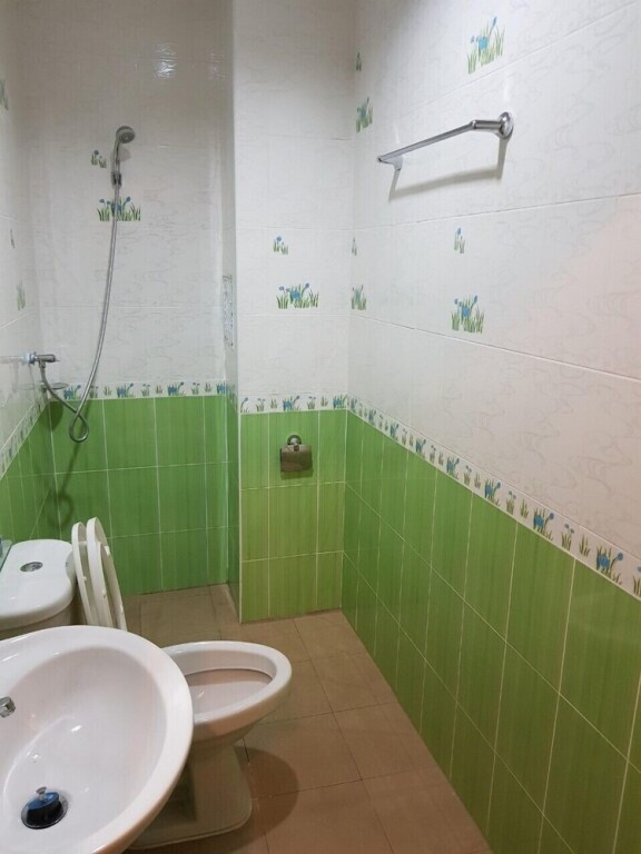 Хатъяй: JR Guest House