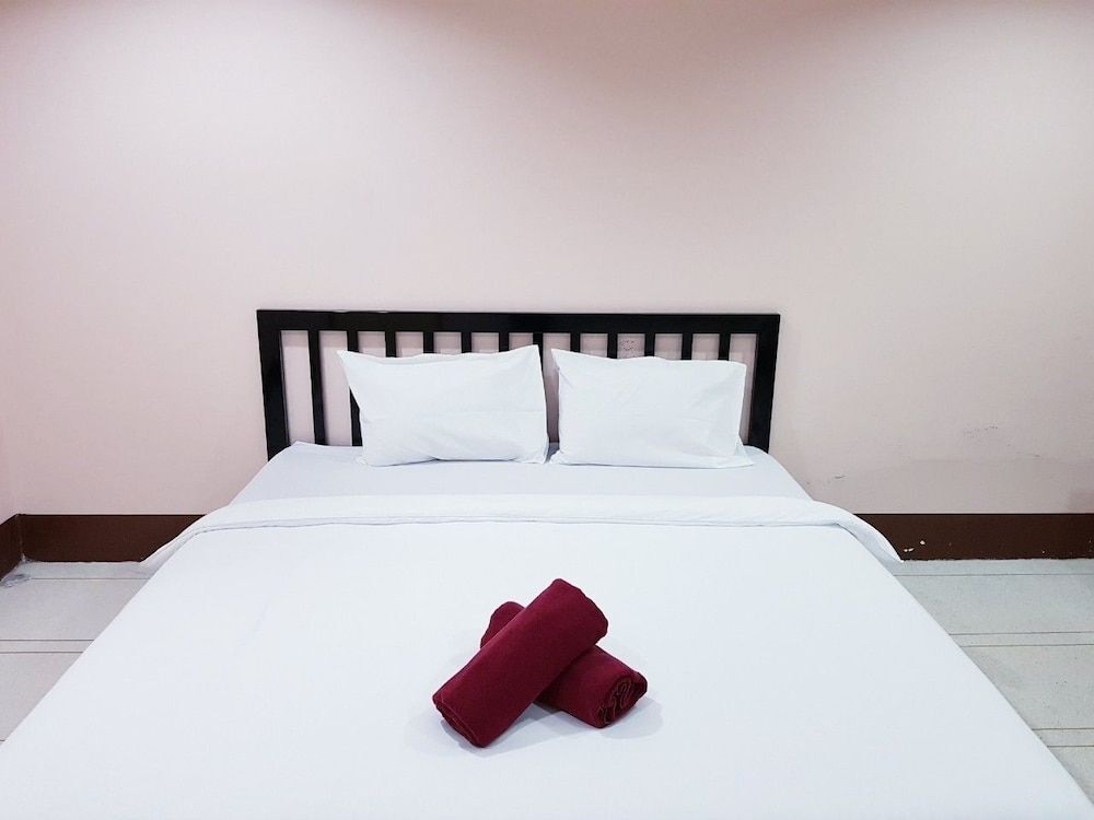 Хатъяй: JR Guest House