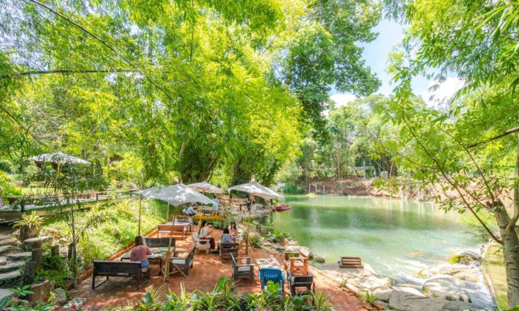 Нонг Нам Дэнг: Nornchill Khaoyai