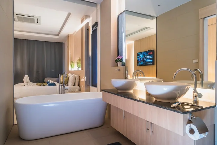 Камала Бич: The White Pool Villa Kamala Beach Phuket