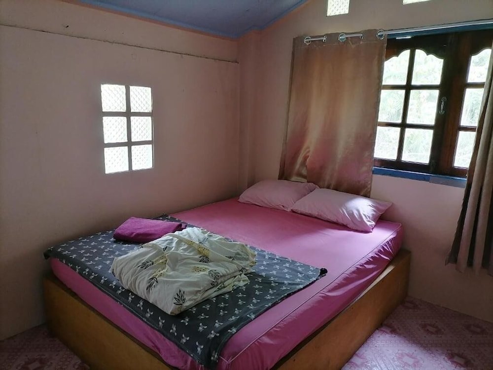 Ко Куд: Two Rooms
