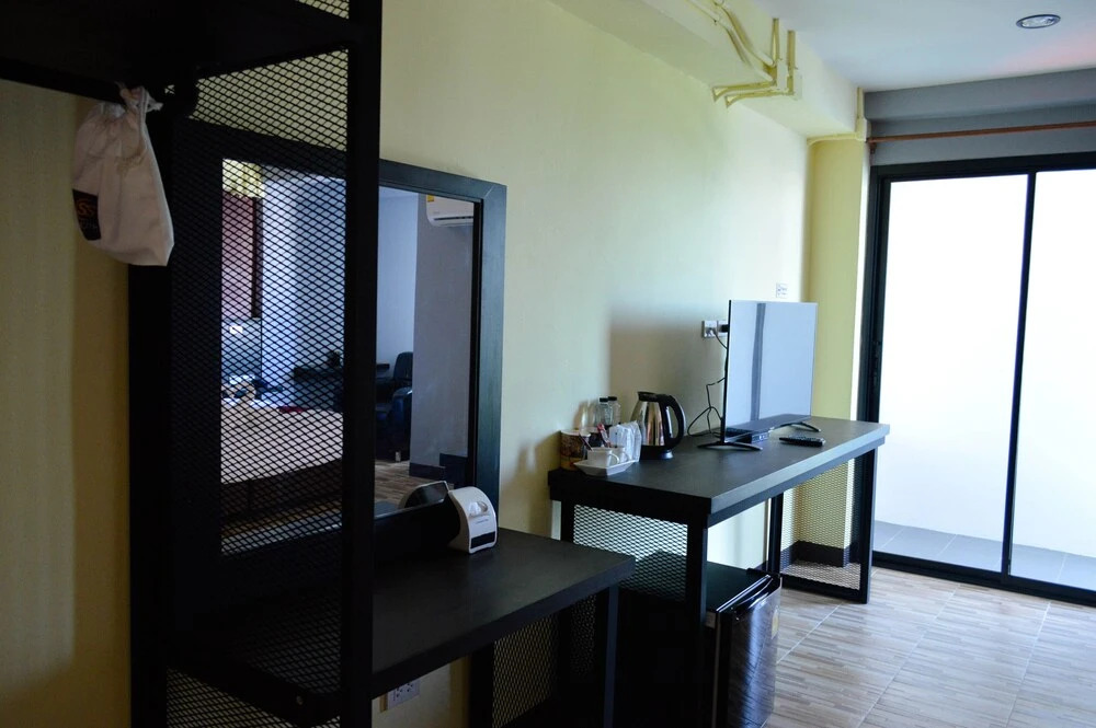 Нанг-Ронг: S.S.Hotel Nangrong