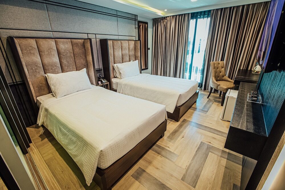 Бангкок: First Pride Hotel