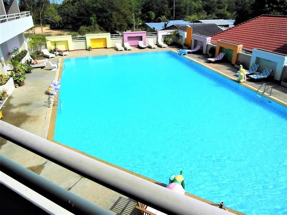 Poolview Condo Rentbuythailand — фото 3