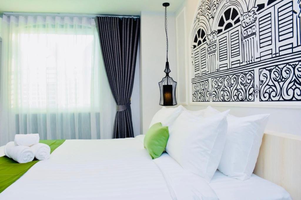 Муанг: Peranakan House