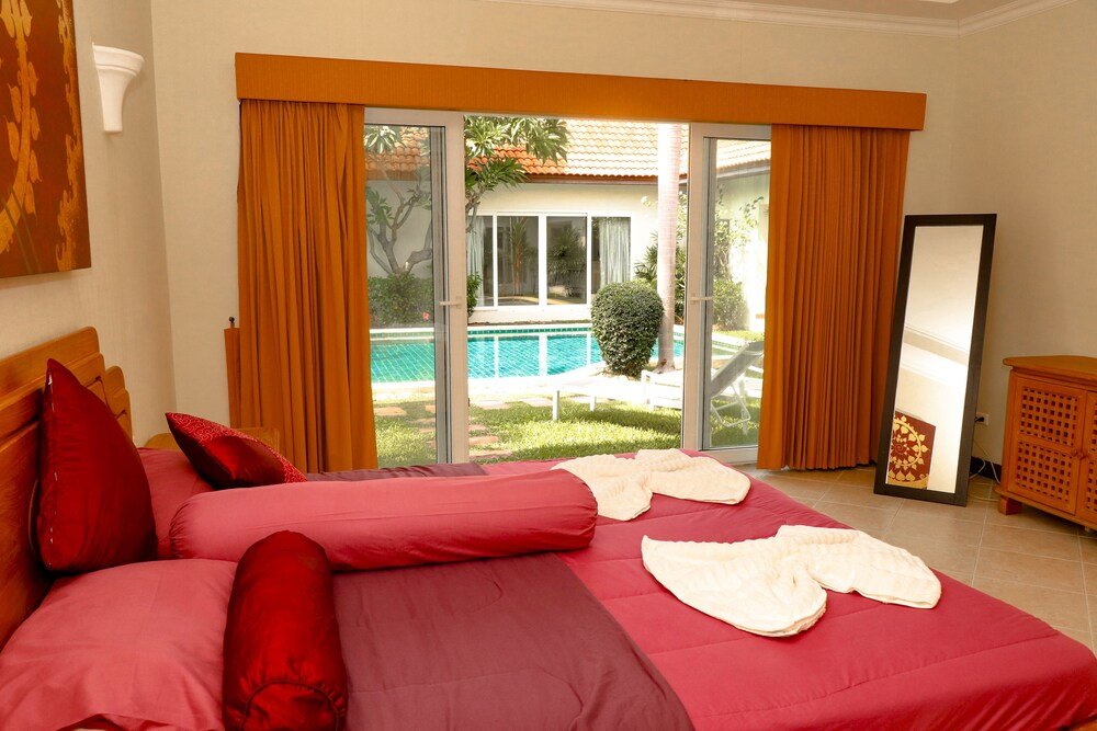 Паттайя: Luxury Private Villa with Pool Jomtien beach