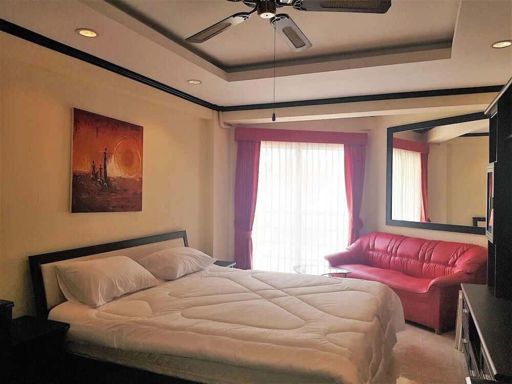 Паттайя: Jomtien Beach Sea View Studio