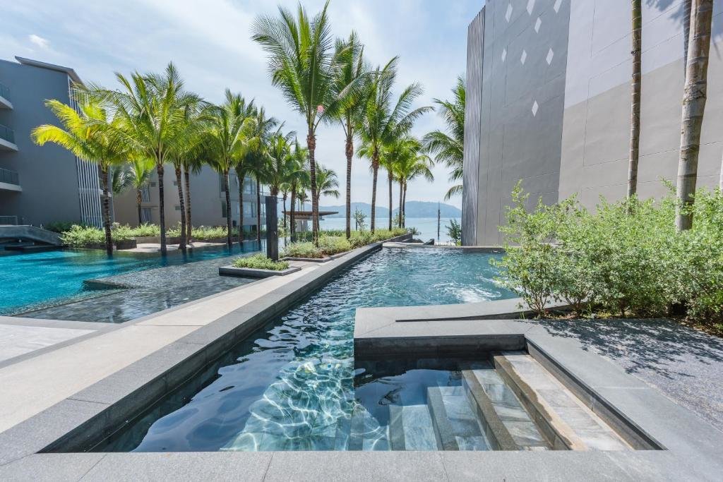 Патонг: Oceanfront Beach Resort