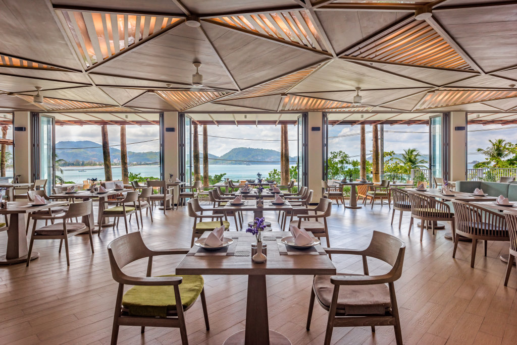 Патонг: Oceanfront Beach Resort