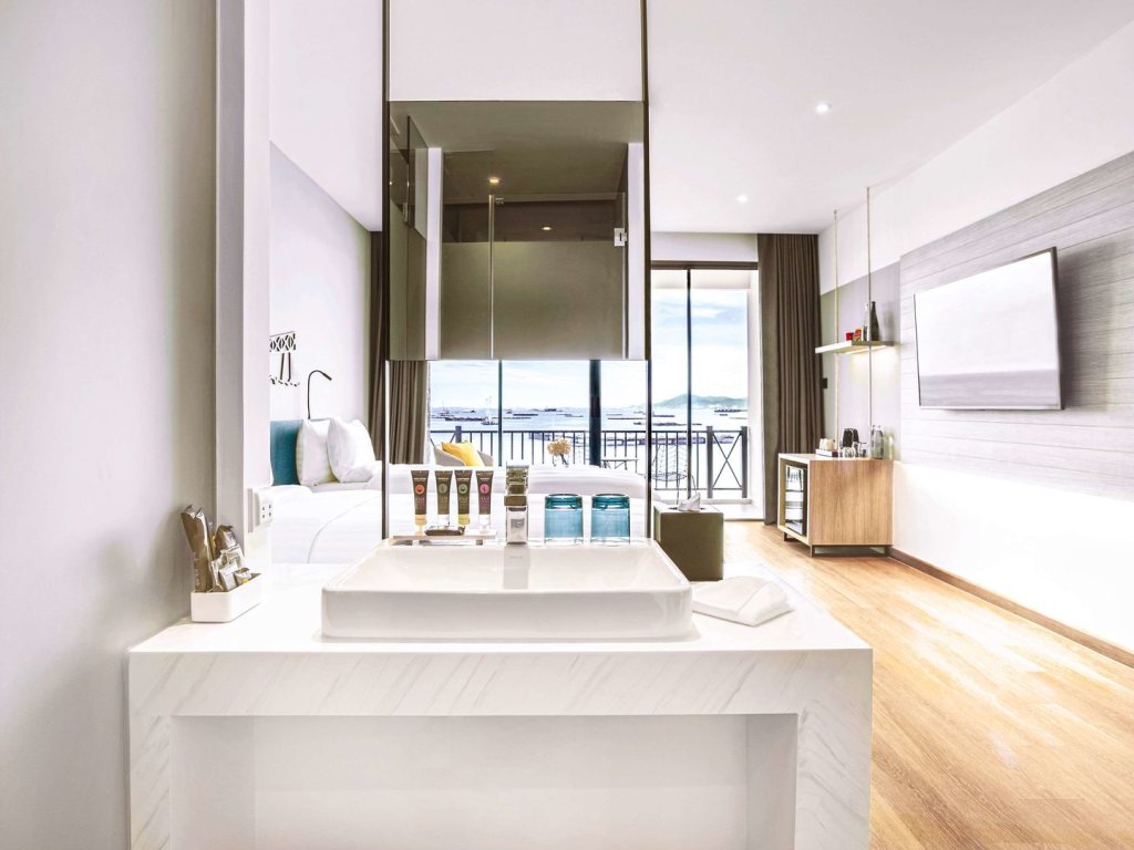 Сирача: Novotel Marina Sriracha & Koh Si Chang Hotel