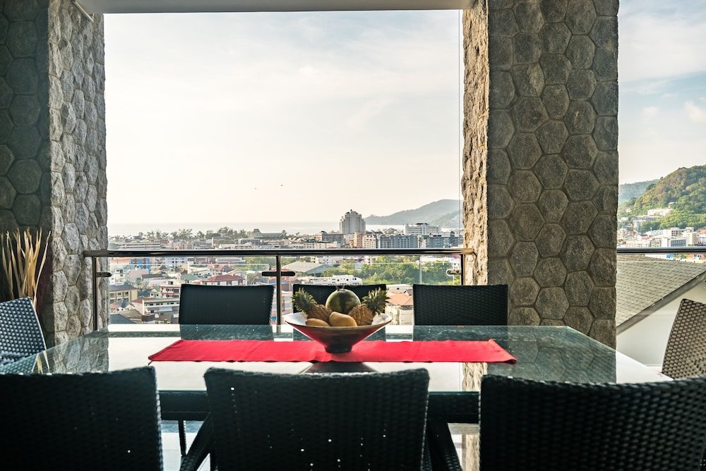 Кату: Chil Out Villa Patong
