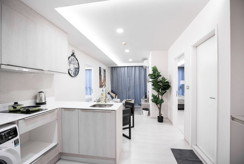 Near BTS Thonglor, Cozy and Comfortable Condo bkvtara11 — фото 2