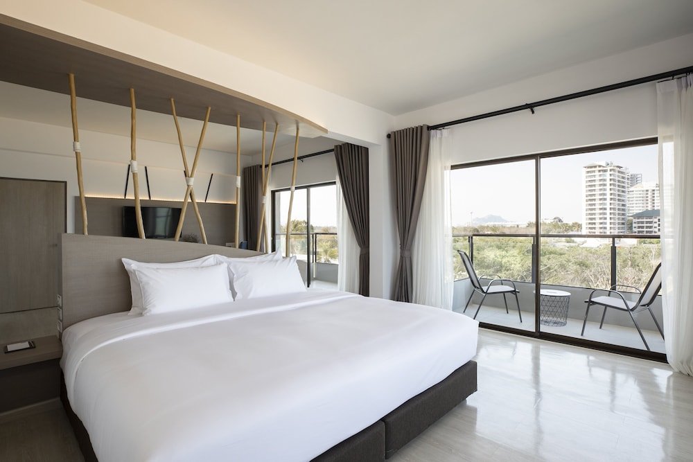 Пхетчхабури: Centara Life Cha-Am Beach Resort Hua Hin