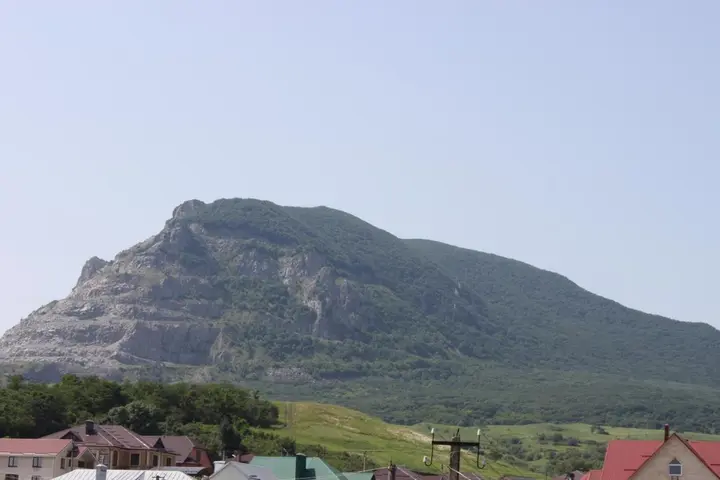 Красный Пахарь: Guest House Ostrovok