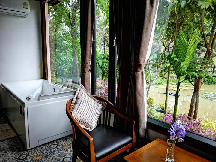 Ханг Донг: Royal Train Garden Resort