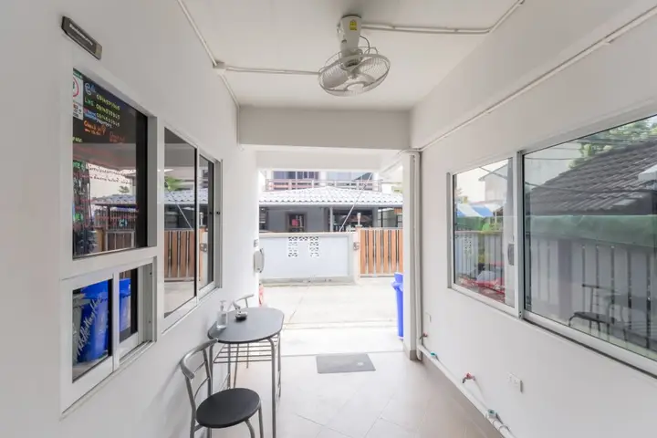 MiddleWay House — фото 3