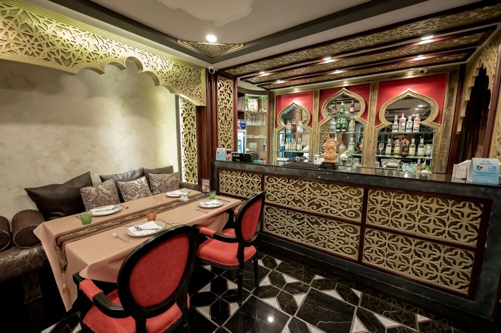 Кату: Le Maroc Hotel Patong