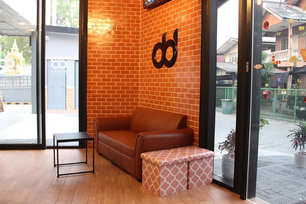 Паккрет: Double D Hotel