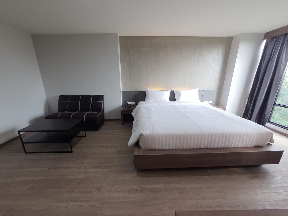 Паккрет: Double D Hotel