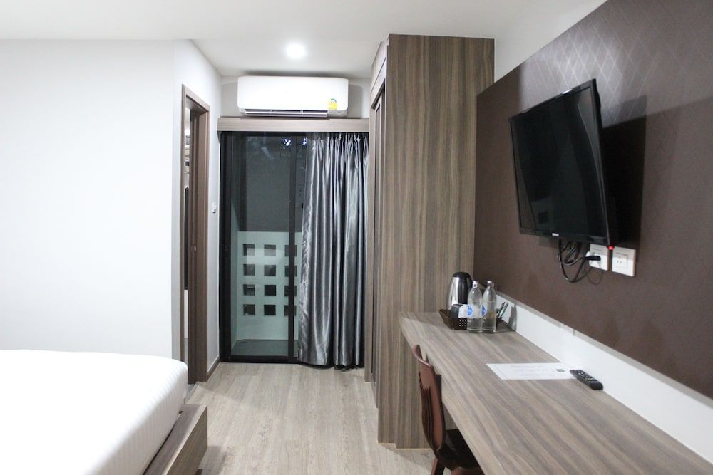 Паккрет: Double D Hotel