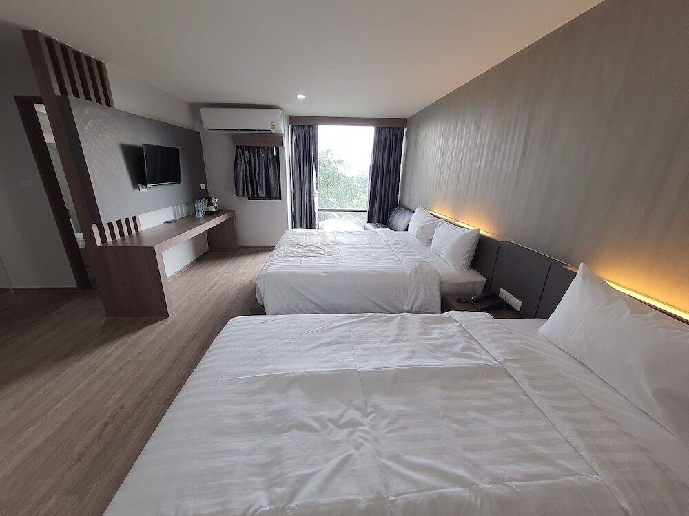 Паккрет: Double D Hotel