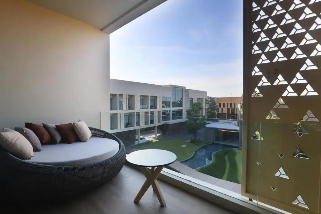 Хатъяй: The Signature Hotel Airport